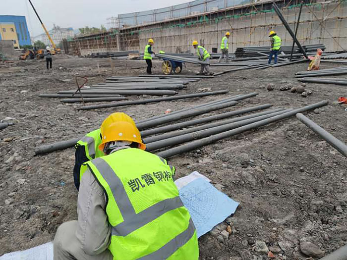 黄冈螺栓球网架结构